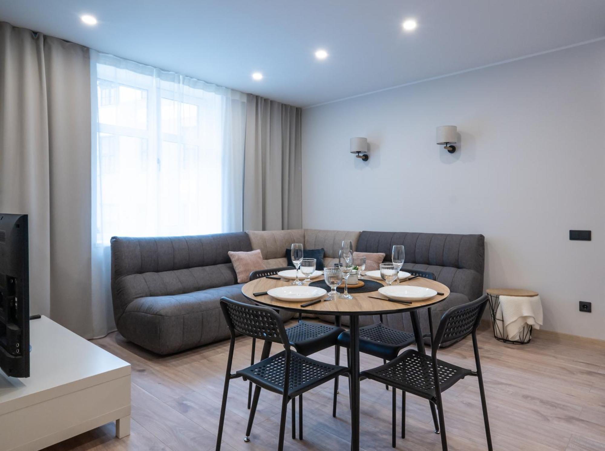 Friends And Family Vacation Apartments Riga Exterior foto